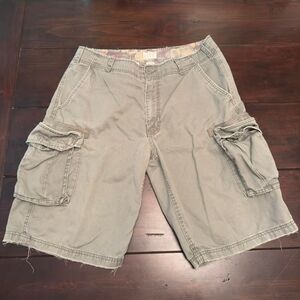 Vintage OTB Distressed Men's Khaki Cargo Shorts - Size 36